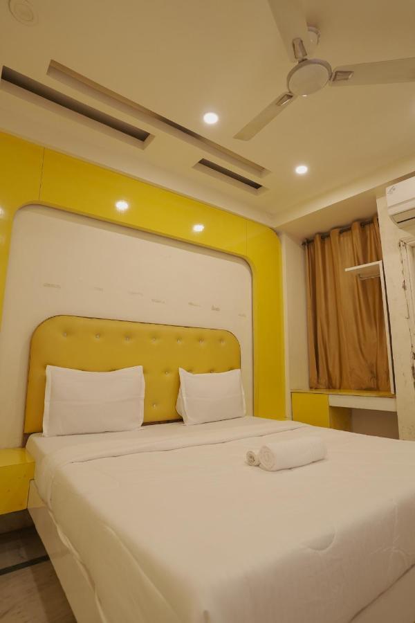 ניו דלהי Hotel Leo Continental מראה חיצוני תמונה