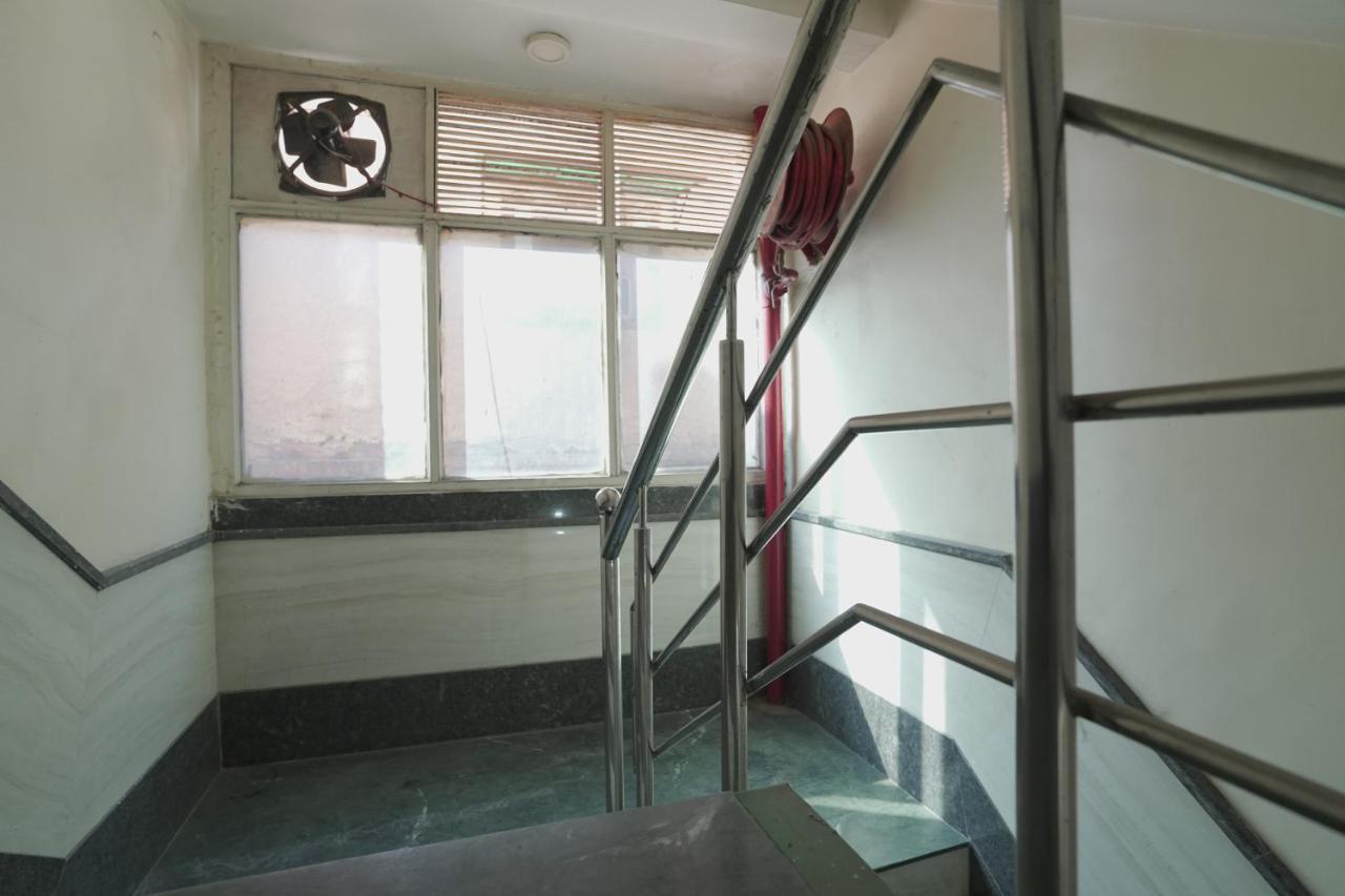 ניו דלהי Hotel Leo Continental מראה חיצוני תמונה