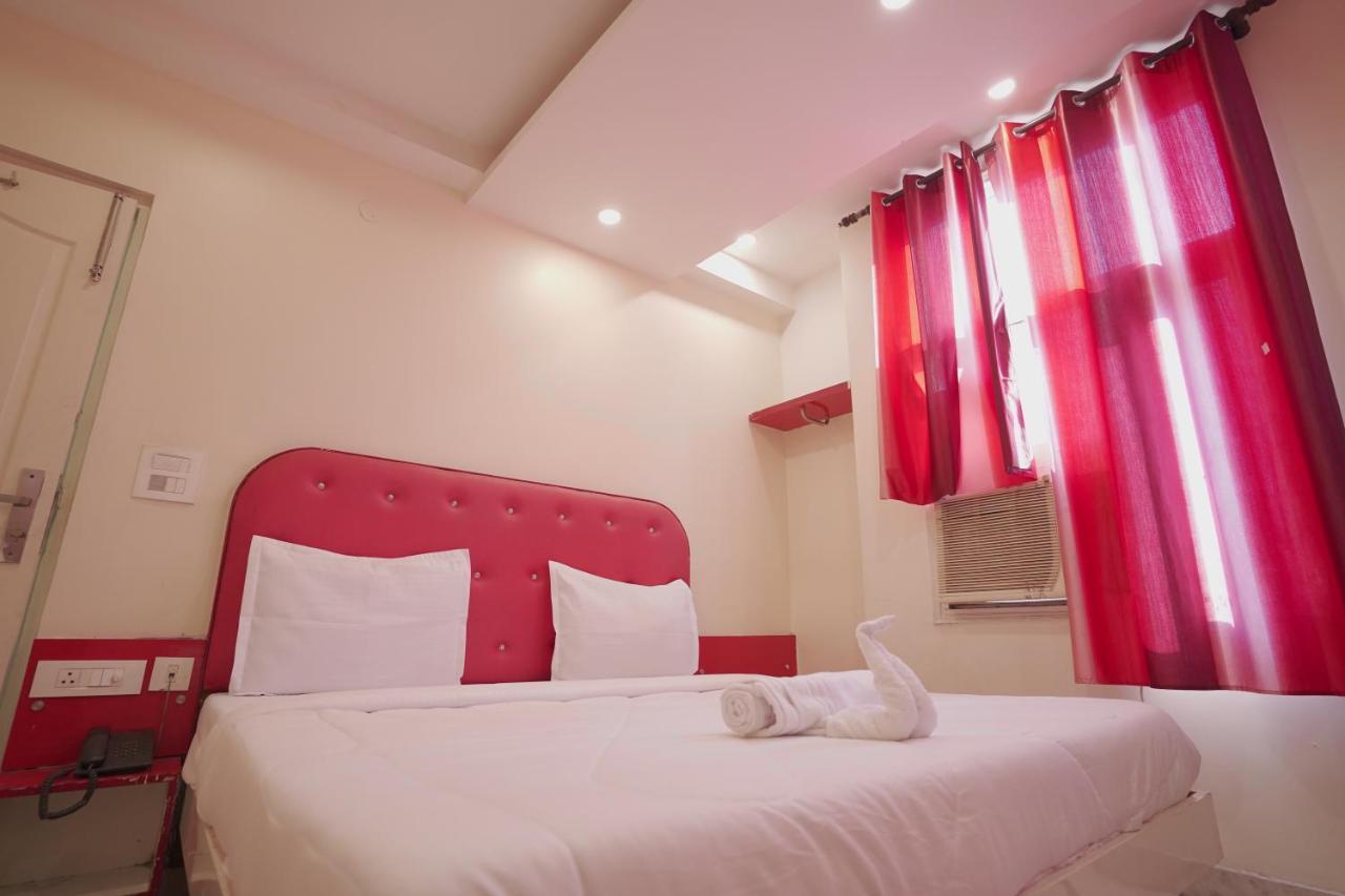 ניו דלהי Hotel Leo Continental מראה חיצוני תמונה
