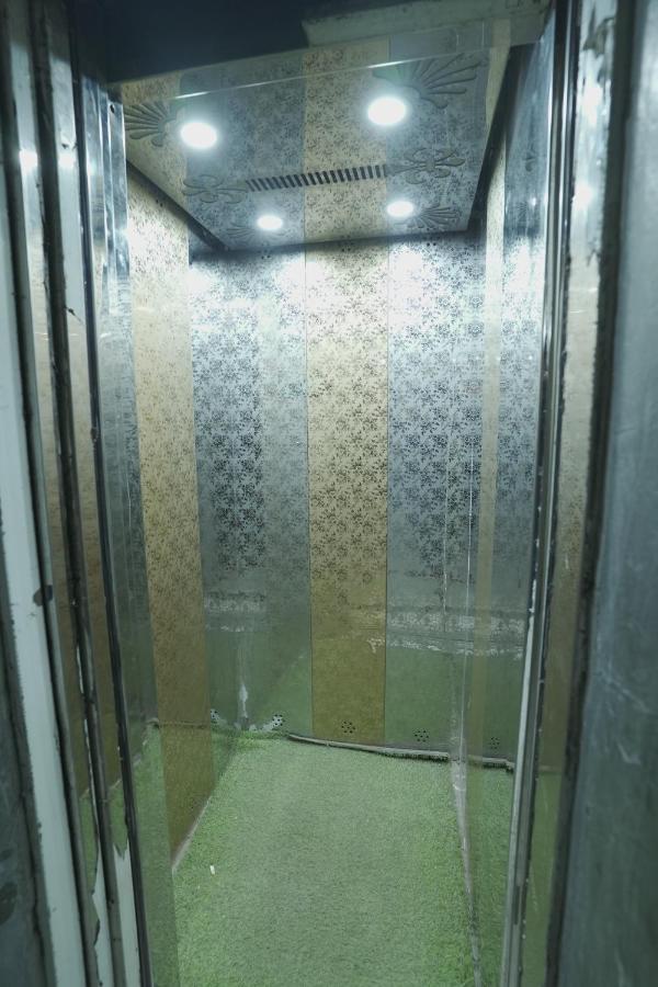 ניו דלהי Hotel Leo Continental מראה חיצוני תמונה