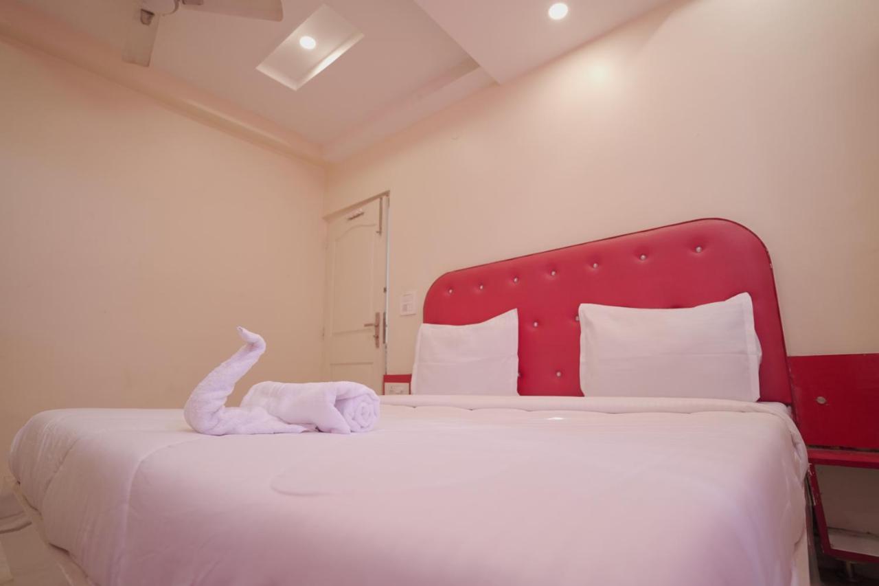 ניו דלהי Hotel Leo Continental מראה חיצוני תמונה