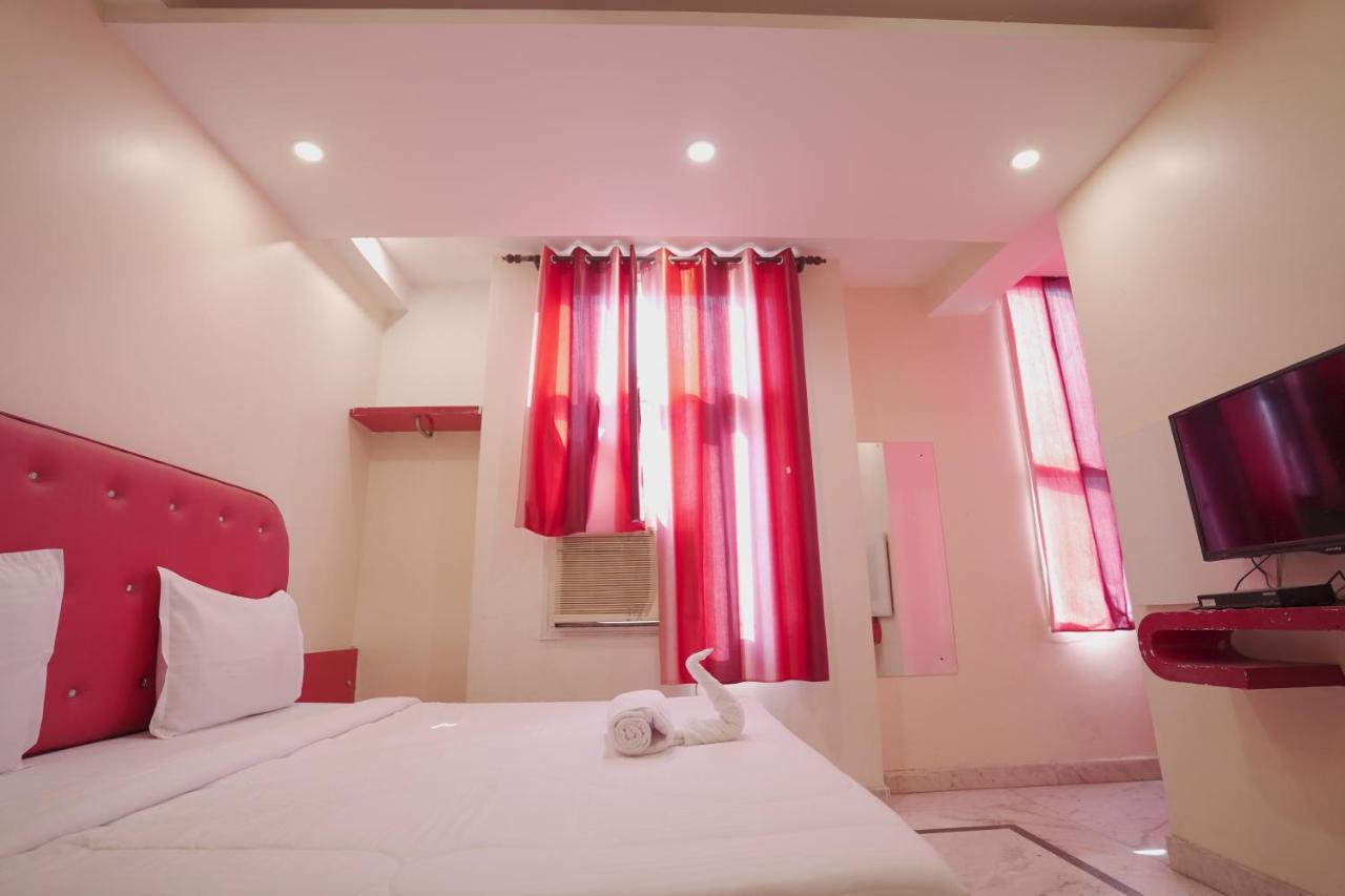 ניו דלהי Hotel Leo Continental מראה חיצוני תמונה