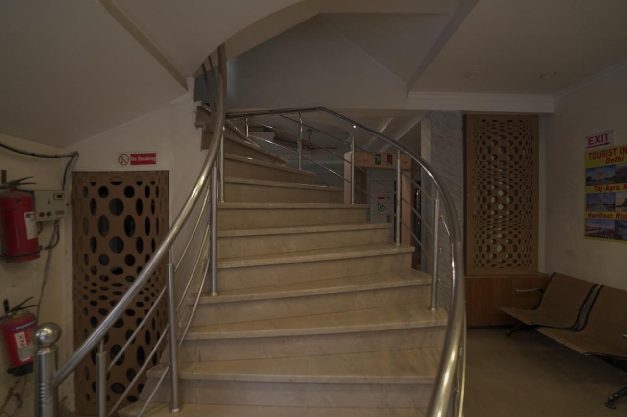 ניו דלהי Hotel Leo Continental מראה חיצוני תמונה