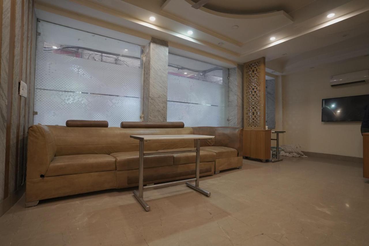 ניו דלהי Hotel Leo Continental מראה חיצוני תמונה