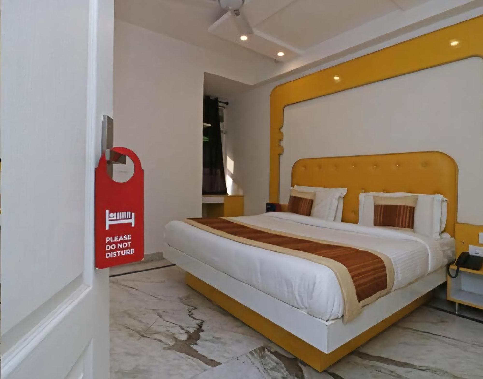 ניו דלהי Hotel Leo Continental מראה חיצוני תמונה